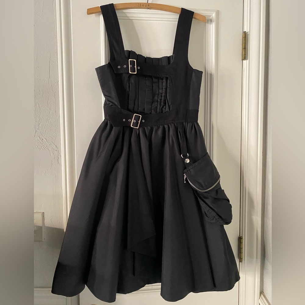 Marc by Marc Jacobs Dress. Avant Garde design. Detachable Bag. XS (fits like S).